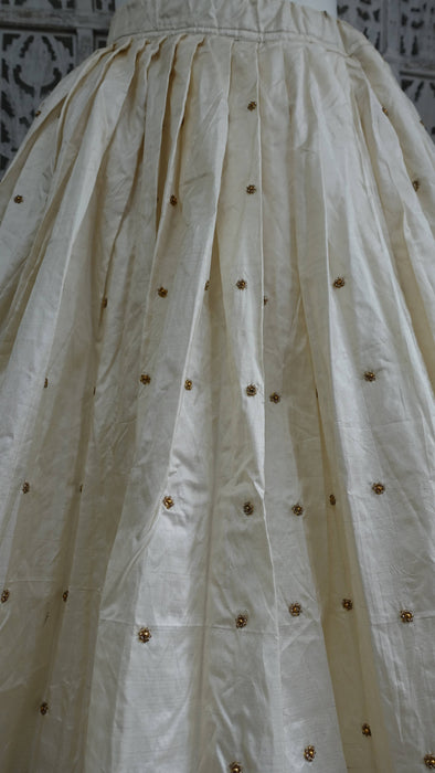 Cream Vintage Silk Lengha Skirt - New