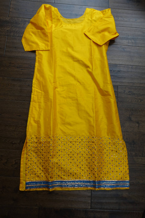 Yellow And Blue Pure Silk Vintage Salwar Kameez - UK 8/EU 34 - New