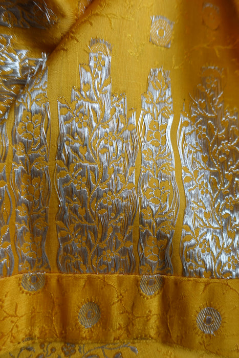 Yellow And Green Vintage Silk Suit - UK 8/EU 34 - New