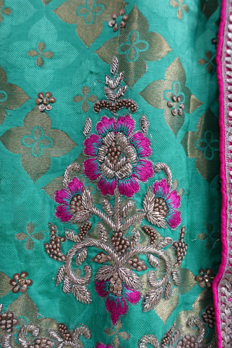 Apple Green And Gold Salwar Suit - UK 10/EU 36 - Preloved