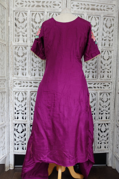 Vivid Purple Silk Salwar Kameez With Floral Embroidered Dupatta - UK 12/EU 38 - Preloved