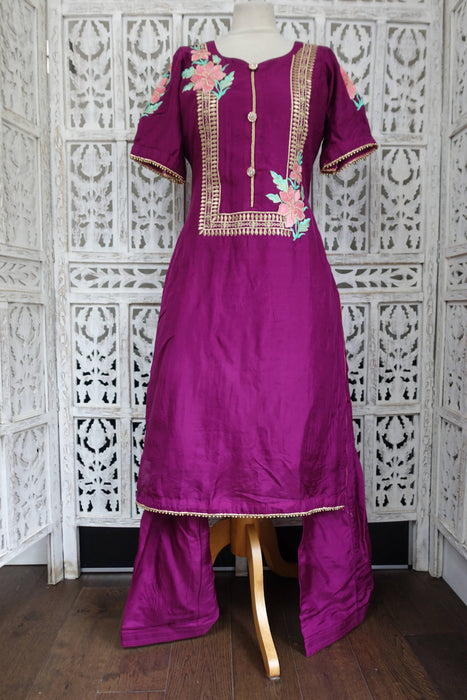 Vivid Purple Silk Salwar Kameez With Floral Embroidered Dupatta - UK 12/EU 38 - Preloved