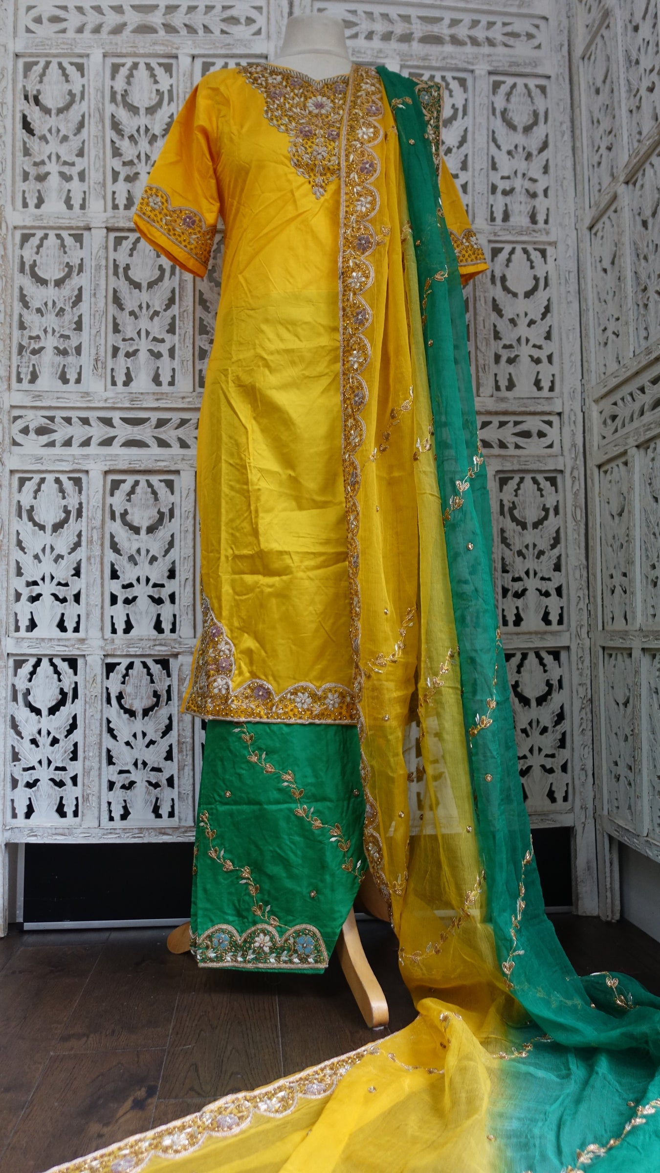 Vintage Salwar Kameez