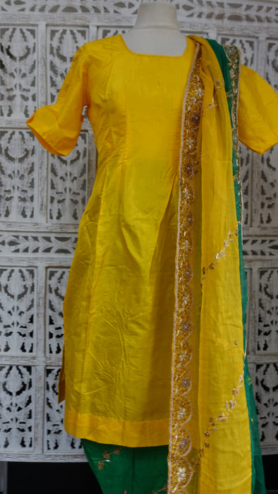 Yellow And Green Silk Vintage Suit With 2 Kameez - UK 10 / 34 - Preloved