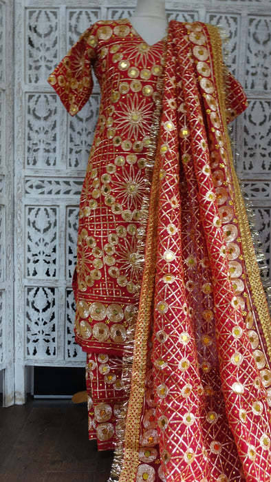 Red Traditional Gota Wedding Salwar Suit - UK 12 / EU 38 - Preloved