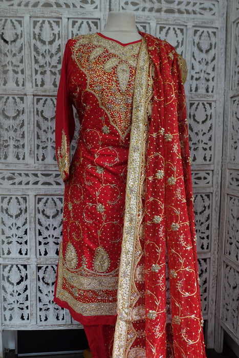 Red Vintage Wedding Salwar Kameez - UK 14 / EU 40 - New