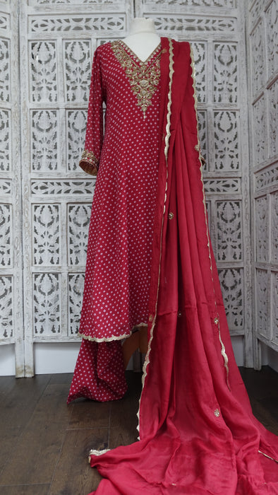 Red Chiffon Salwar Kameez - UK 14/EU 40 - New