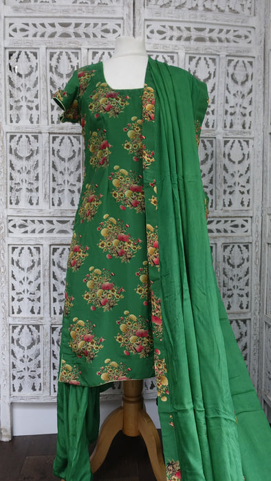 Bright Green Floral Print Crepe Silk Salwar Kameez - UK 12/EU 38 - New