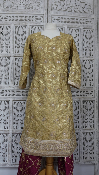 Maroon And Gold Banarsi Brocade Salwar Kameez - UK 20/EU 46 - Preloved