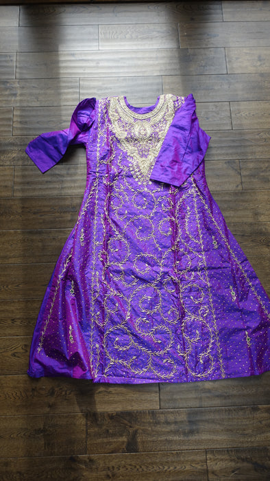 Purple Vintage Silk Salwar Kameez - UK 14/EU 40 - New