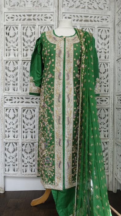Green Pure SIlk VIntage Salwar Kameez Suit - UK 12/ EU 40 - New