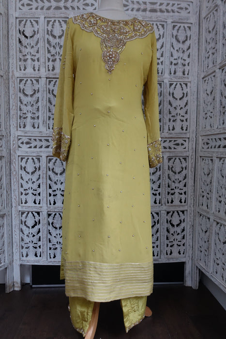Light Green Silk Trouser Suit - UK 16/EU 42 - Preloved