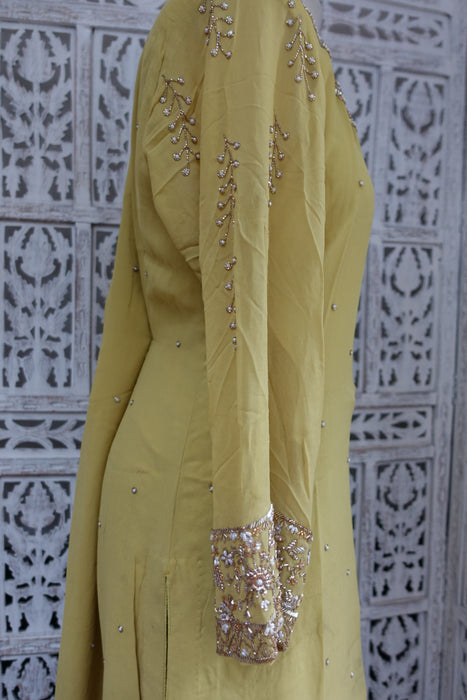 Light Green Silk Trouser Suit - UK 16/EU 42 - Preloved