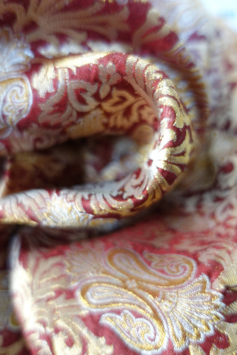 Maroon Brocade Trouser Suit - UK 12/EU 38 - Preloved