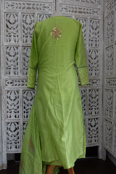 Light And Apple Green Cotton Silk Wide Leg Flared Trouser - UK 12/EU 38 - Preloved