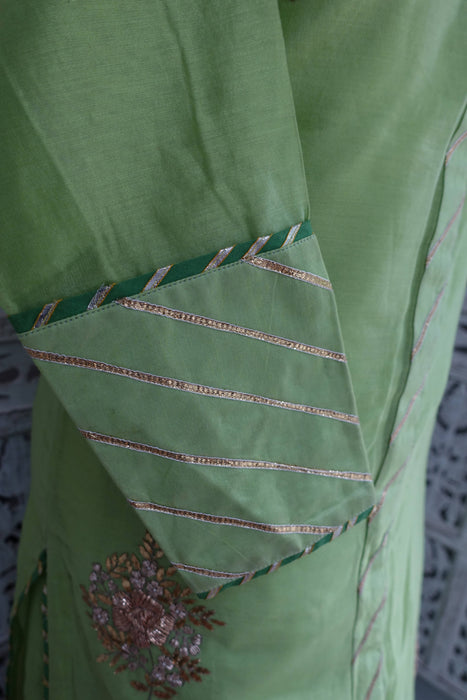 Light And Apple Green Cotton Silk Wide Leg Flared Trouser - UK 12/EU 38 - Preloved