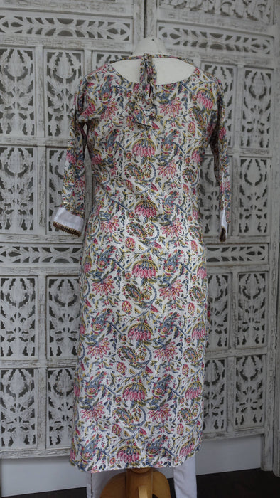 Floral Cotton Printed Suit - UK 14 / EU 40 - Preloved