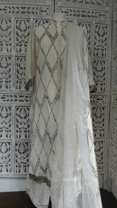 Cream Tissue Silk Palazzo Suit - UK 14/EU 40 - Preloved