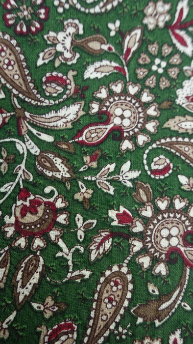 Green Paisely Cotton Fabric - 5-6 Metres