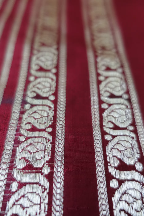 Dark Red Cream & Gold Vintage Pure Silk Sari With Gold Zari Trim - Preloved - Indian Suit Company