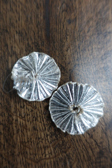 Silver Small Pleated Circles - 39 Pieces