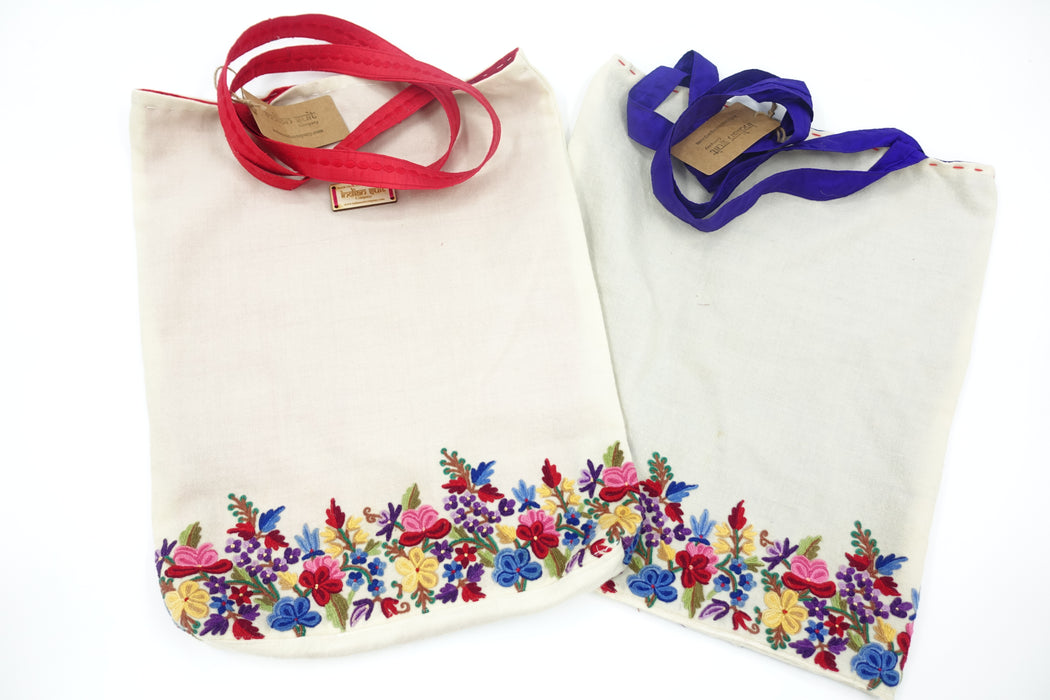 Cream Wool Floral Embroidered Bag With Red Silk Lining - New