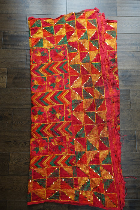 Red Phulkari Vintage Cotton Embellished Blanket / Bagh - Indian Suit Company
