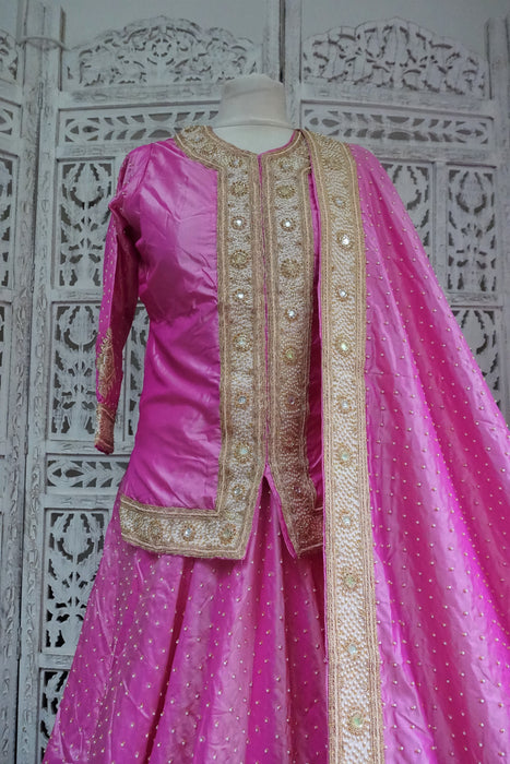 Pink Vintage Silk Lengha - UK Size 10 / EU Size 36 - Preloved