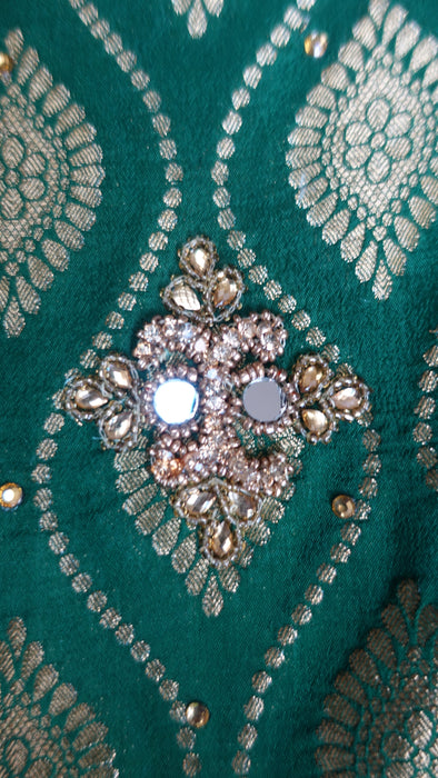 Green Banarsi Mirror Churidaar Suit - UK 12 / EU 38 - Preloved