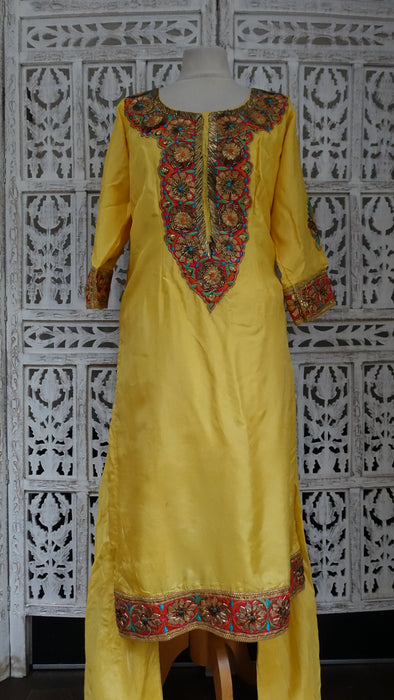 Yellow Silk Churidaar Suit - UK 18 / EU 44 - Preloved