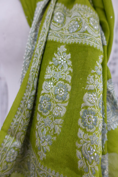 Green Silk Scarf With Banarsi Trim - New