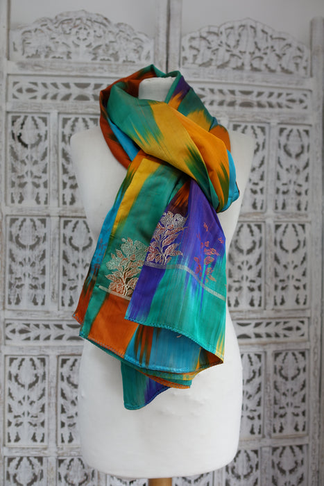 Sateen Silk Colourful Woven Vintage Dupatta - New
