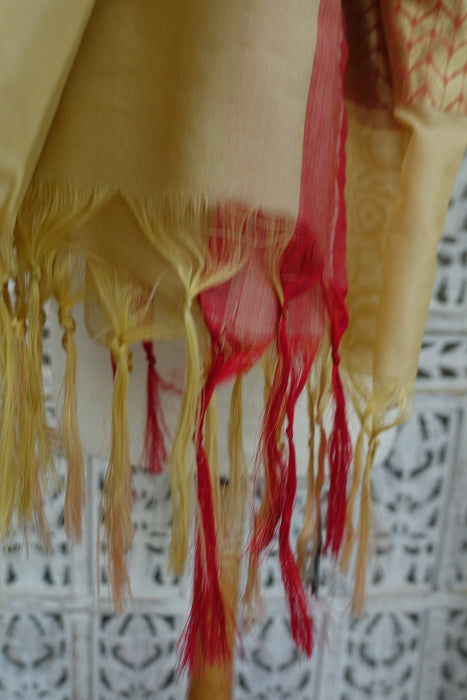 Creamy Gold And Red Brocade Large Shawl - New