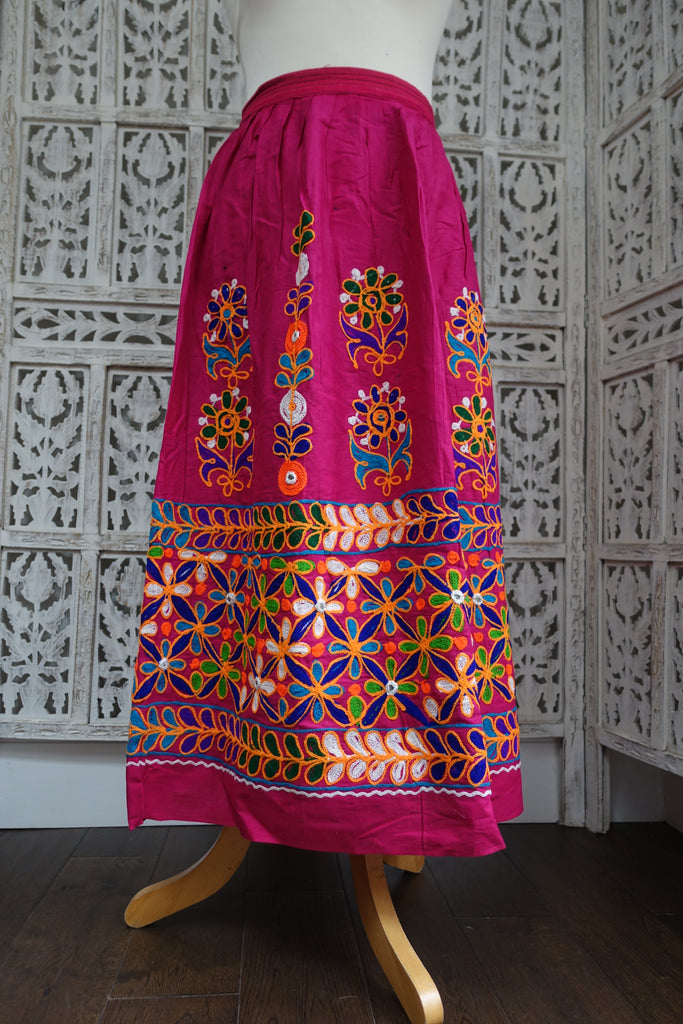 Pink Cotton Vintage Embroidered Skirt - Preloved — Indian Suit Company