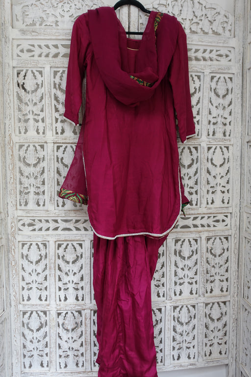 Ss17887 Dark Plum Pure Silk & Brocade 4Pc Ex Con With Diamante Trim Py Needs Cleaning - Indian Suit Company