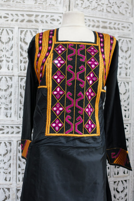 Black Silk Vintage Salwar Kameez - UK 16 EU 42 - New