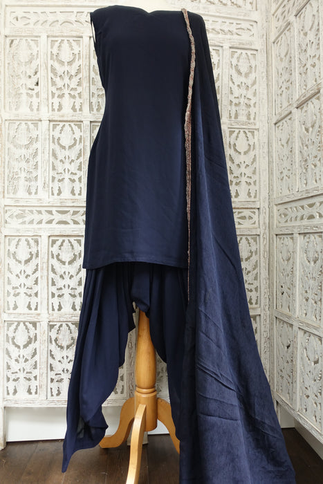 Blue Sleeveless Crepe Salwar Suit - UK 12 / EU 38 - Preloved