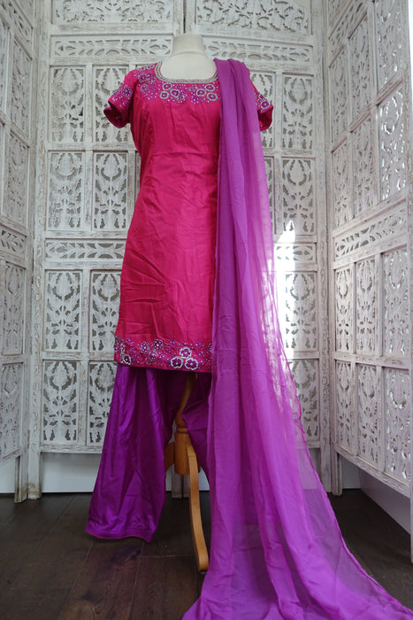 Pink Silk Blend Salwar Kameez - UK 12 / EU 38 - Preloved